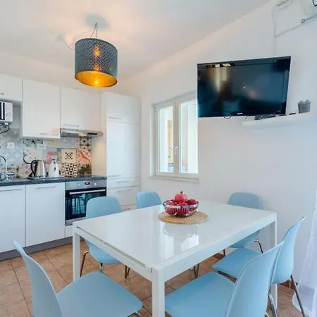 Stella - Two Bedroom With Terrace And Sea View Stella Apartamento Splitska