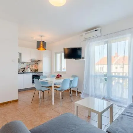 Stella - Two Bedroom With Terrace And Sea View Stella Apartment *